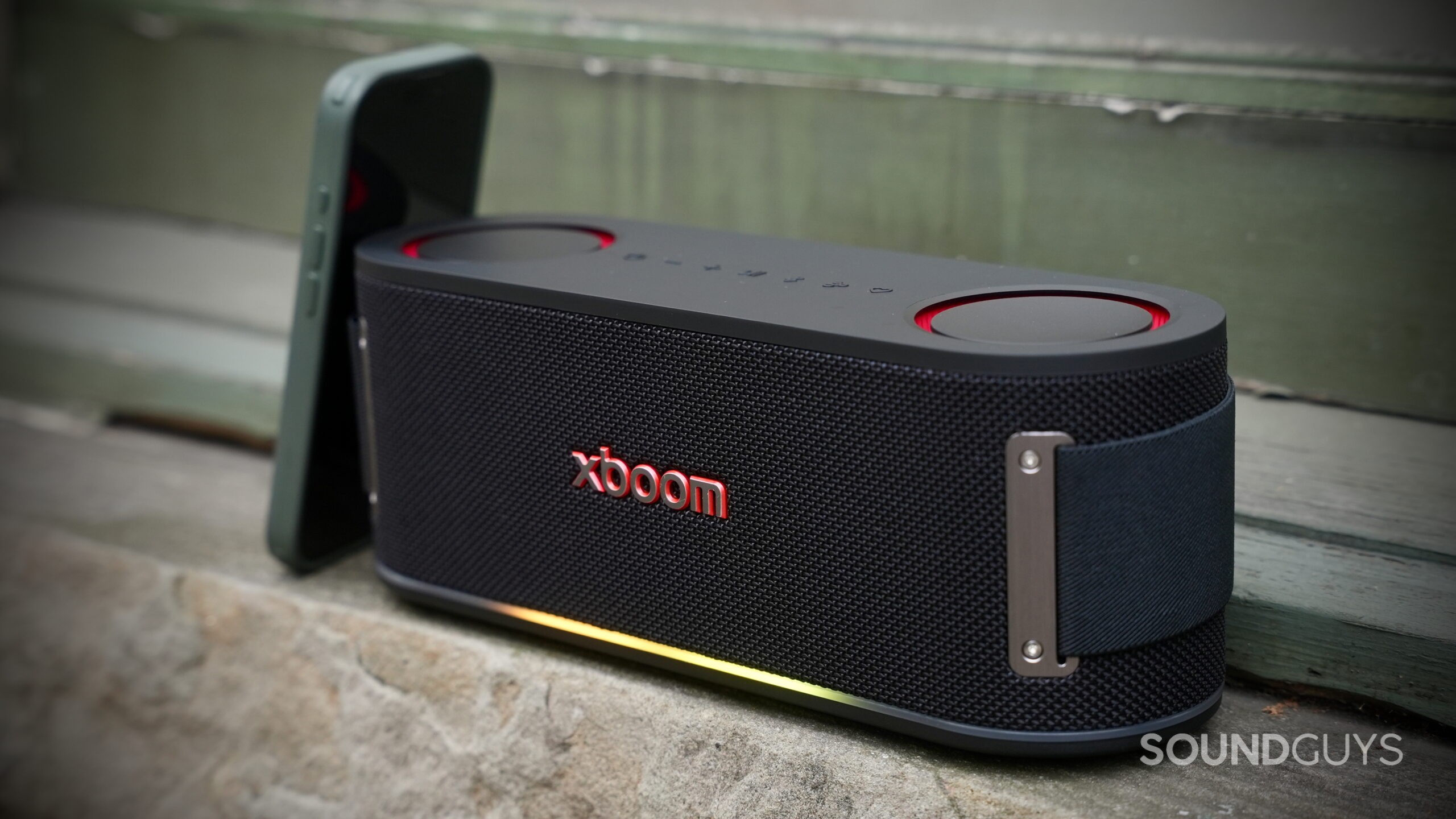 LG xboom Bounce Core gets a 50% discount on Amazon