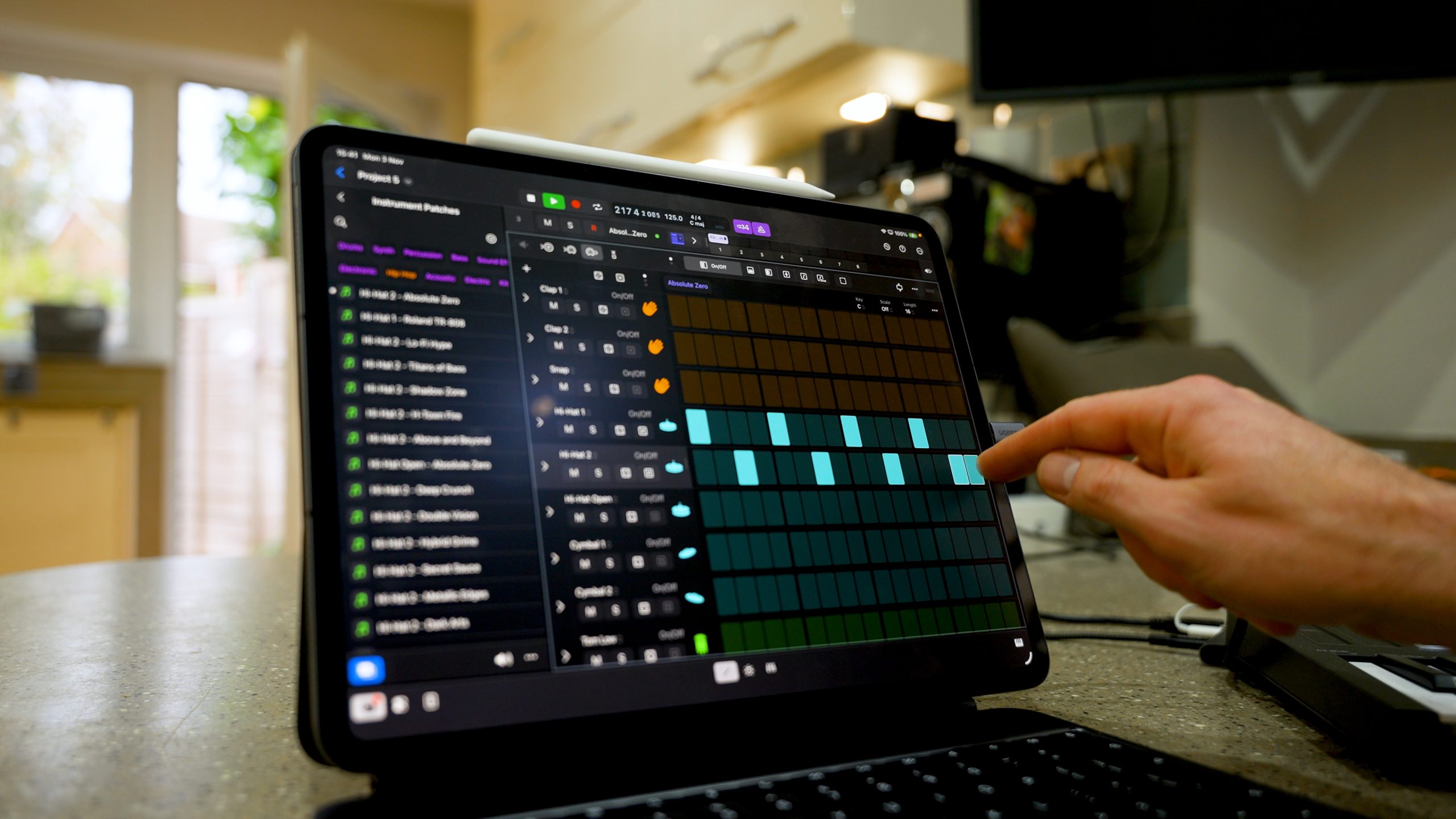M5 iPad Pro Review: Who Should Buy This? – Mark Ellis Reviews