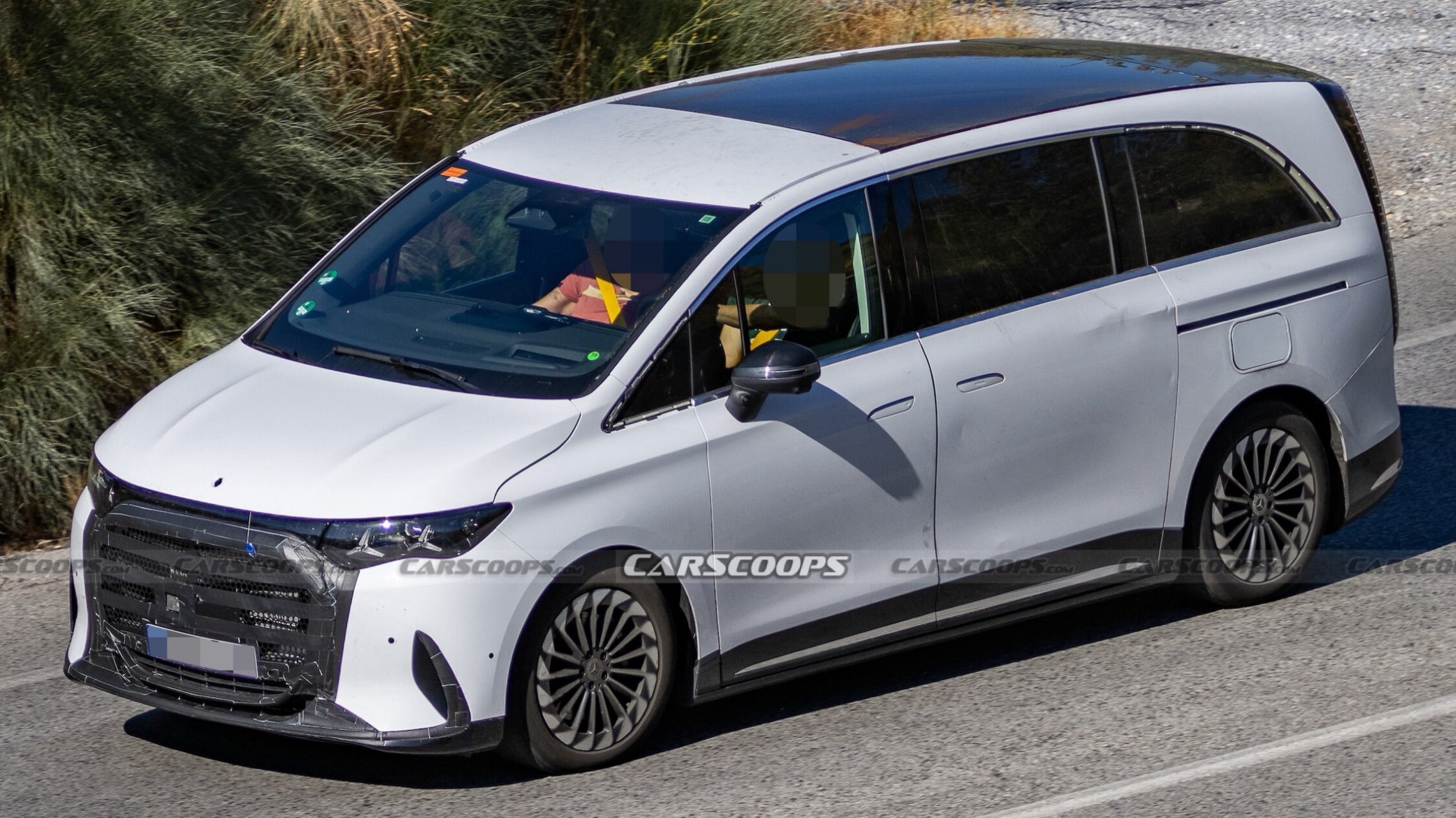 Mercedes’ VLE Electric Minivan Sprouts A Gas Motor | Carscoops