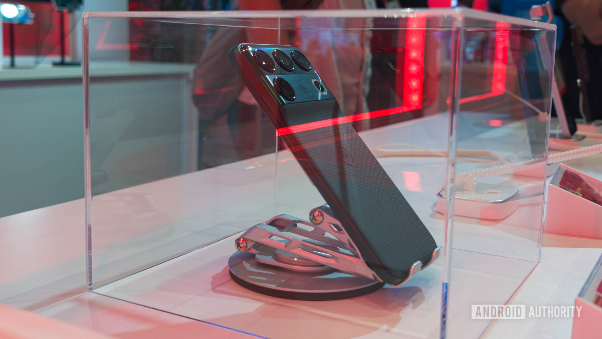 Motorola finally puts a date on its Galaxy Ultra challenger