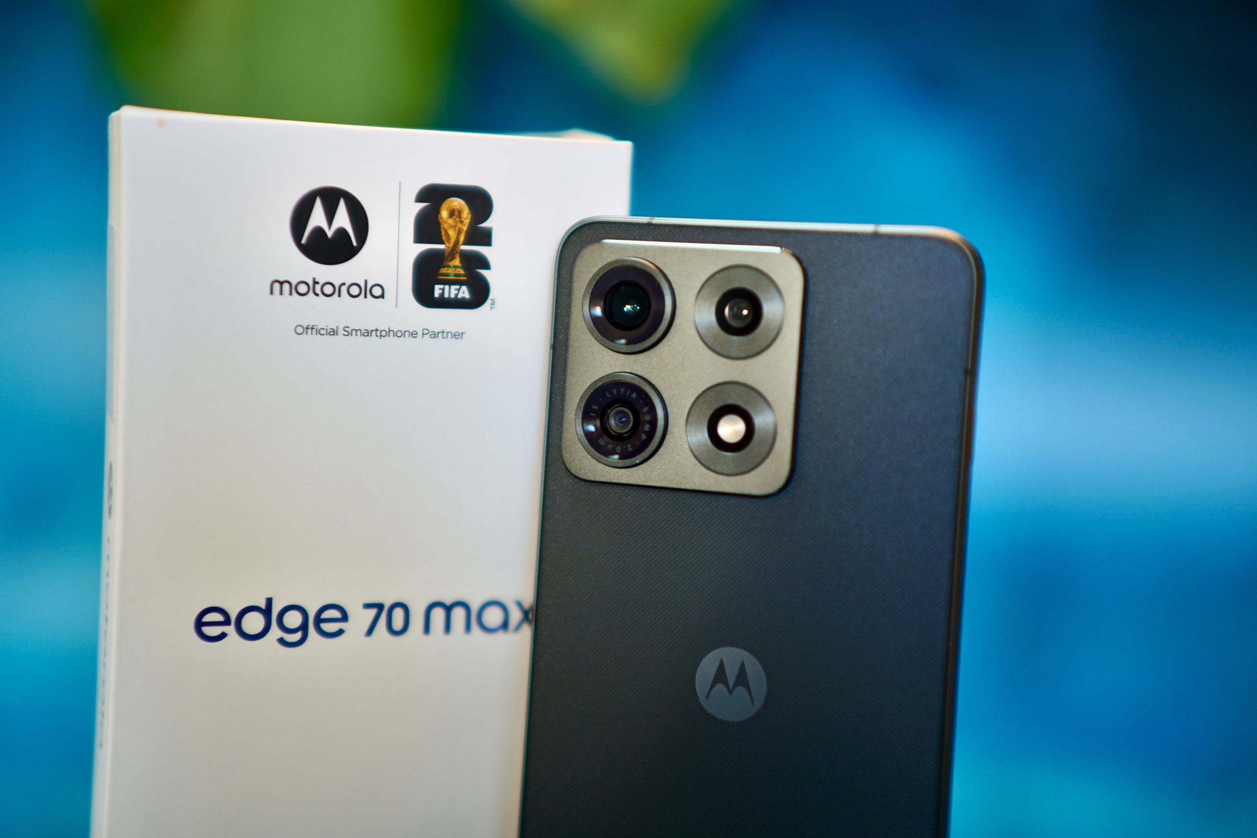 Can a smartphone with just a few cameras still take good photos? Our review reveals the answer