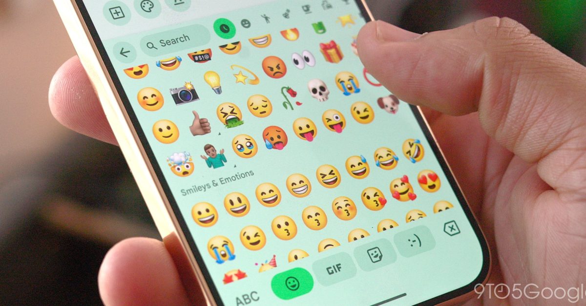 Older Pixel phones appear to be getting Google’s new 3D emoji