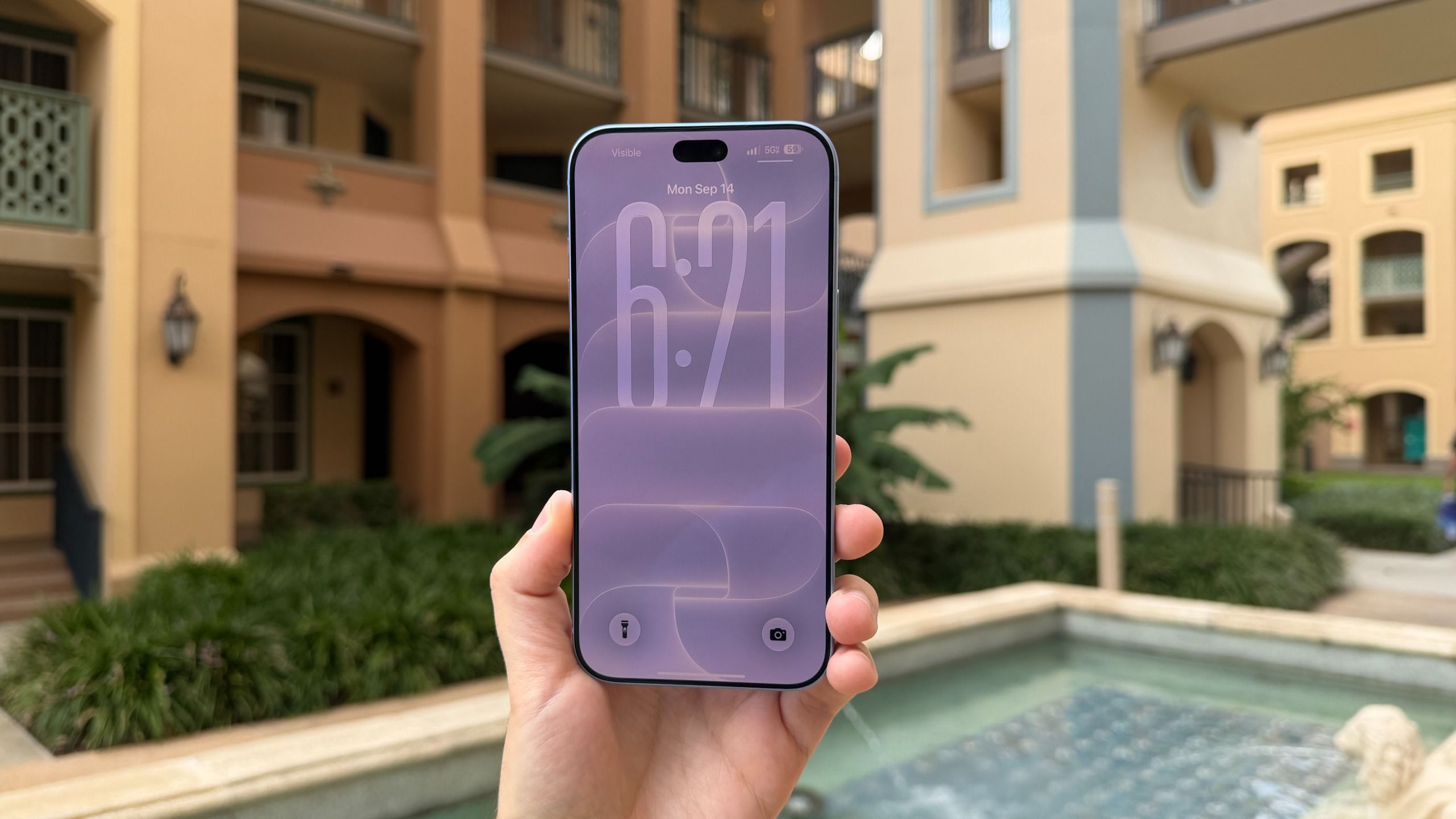 Smartphone shipments have dropped to a 14-year low — but Apple and Samsung are still thriving compared to their Chinese rivals