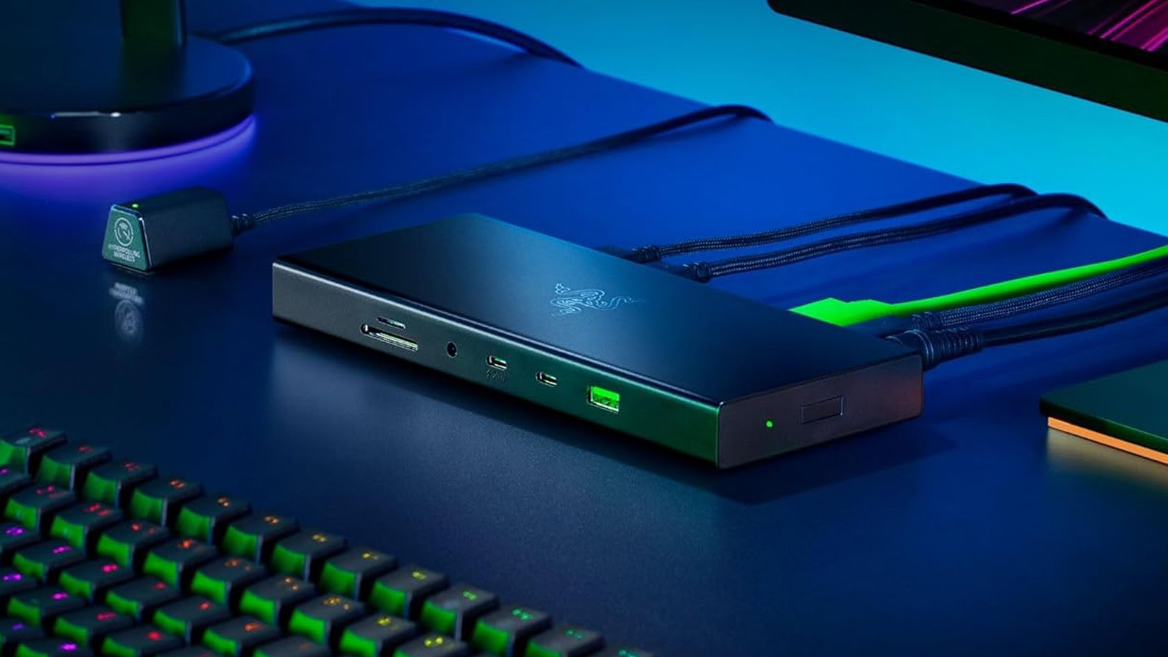 Amazon cuts $85 off the Razer USB 4 Dock