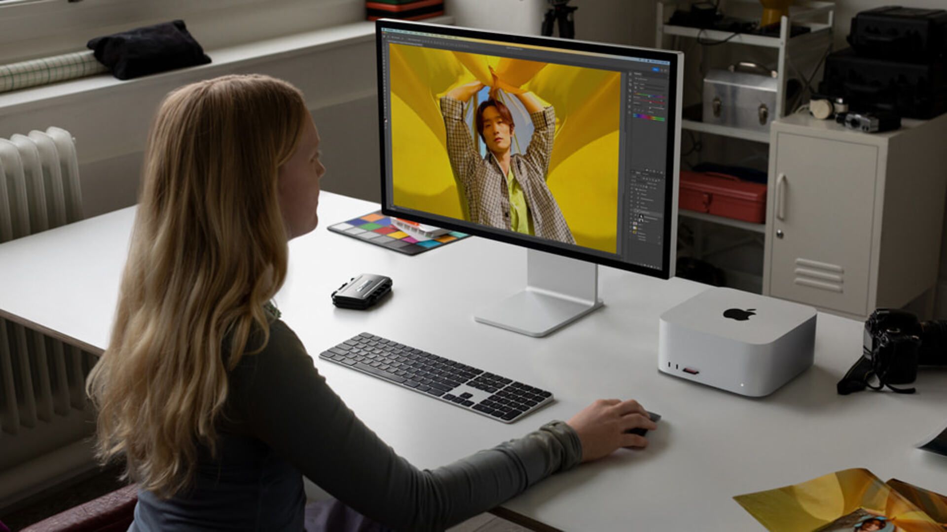 Apple’s 512GB local AI beast nears, but M5 Max gets $200 price drop