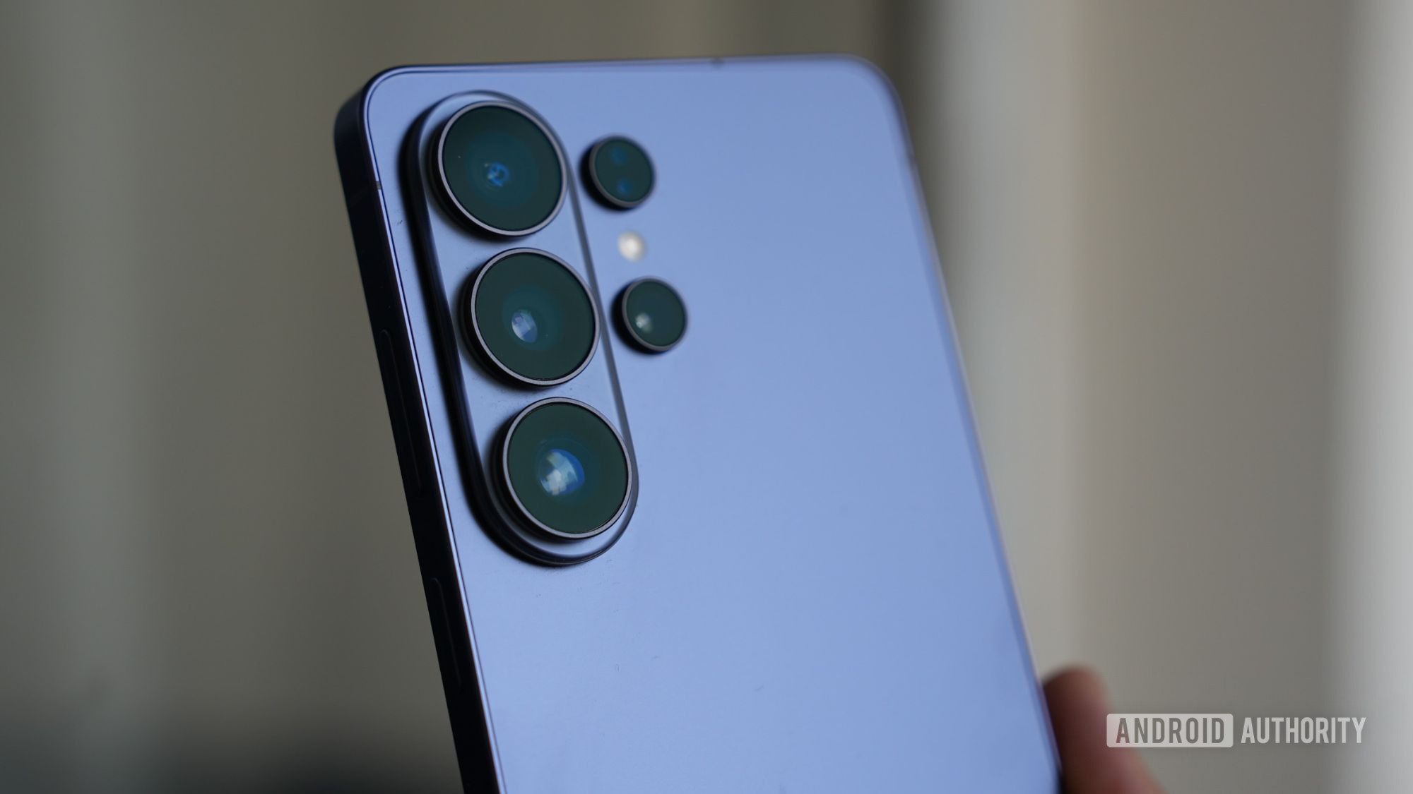 I hate Samsung’s default camera app — here’s what I use instead