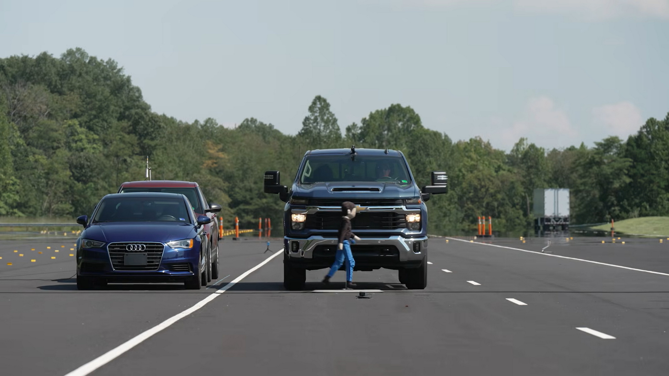 Big Trucks And Vans Struggle To Avoid Crashes, Says IIHS | Carscoops