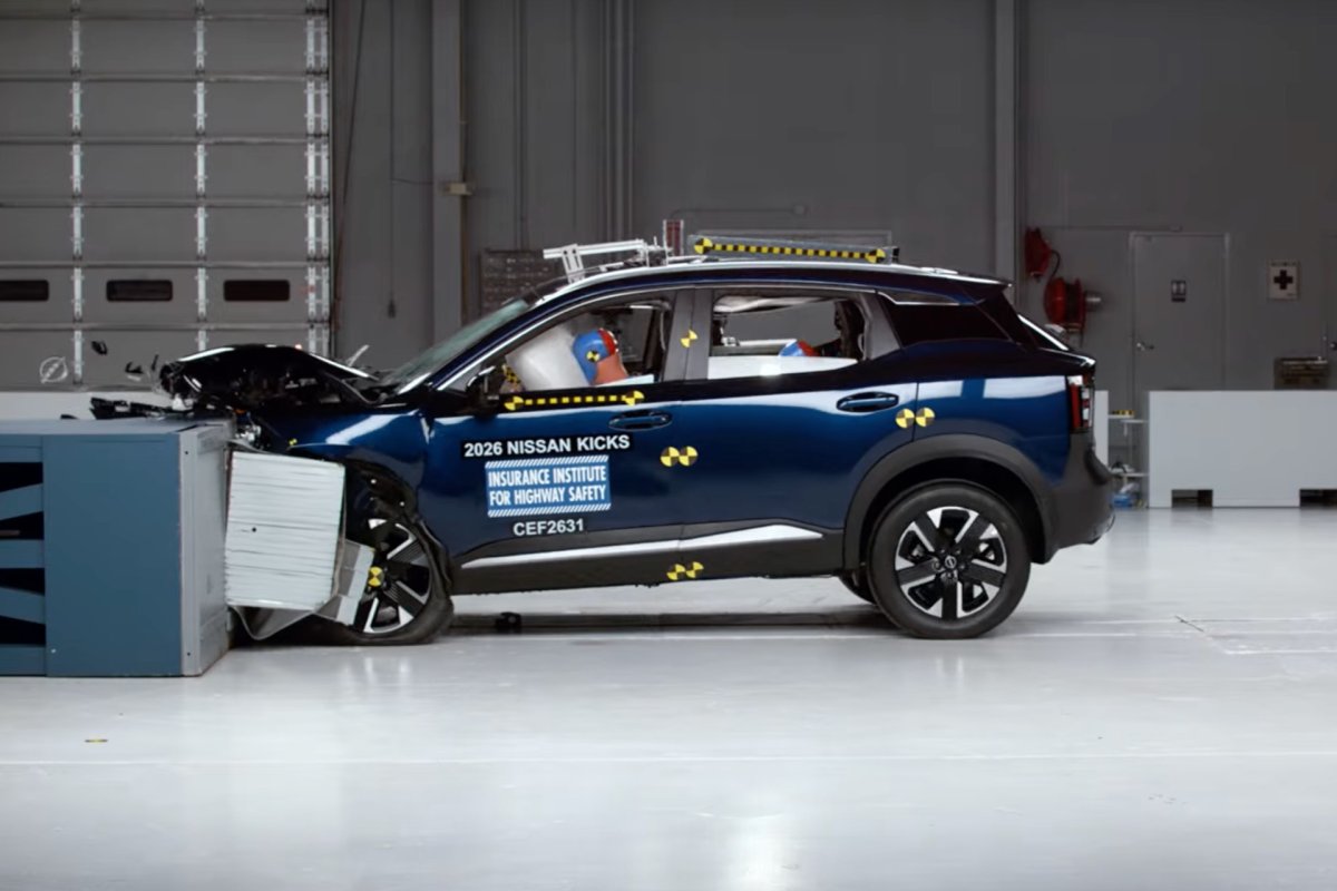 IIHS Put a Bunch of Crossovers Through Its Updated Crash Test. Only One Was ‘Good’