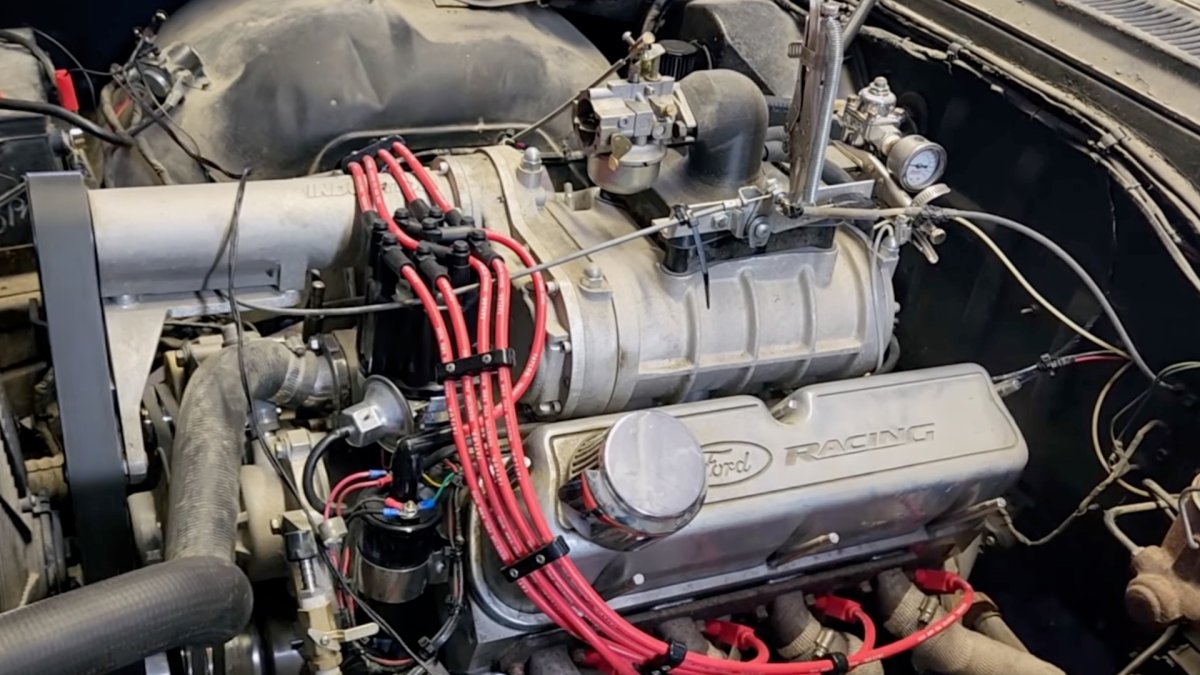 This Hot Rod Ford Sat for 10 Years. A Lawnmower Carburetor Got the V8 Running Again