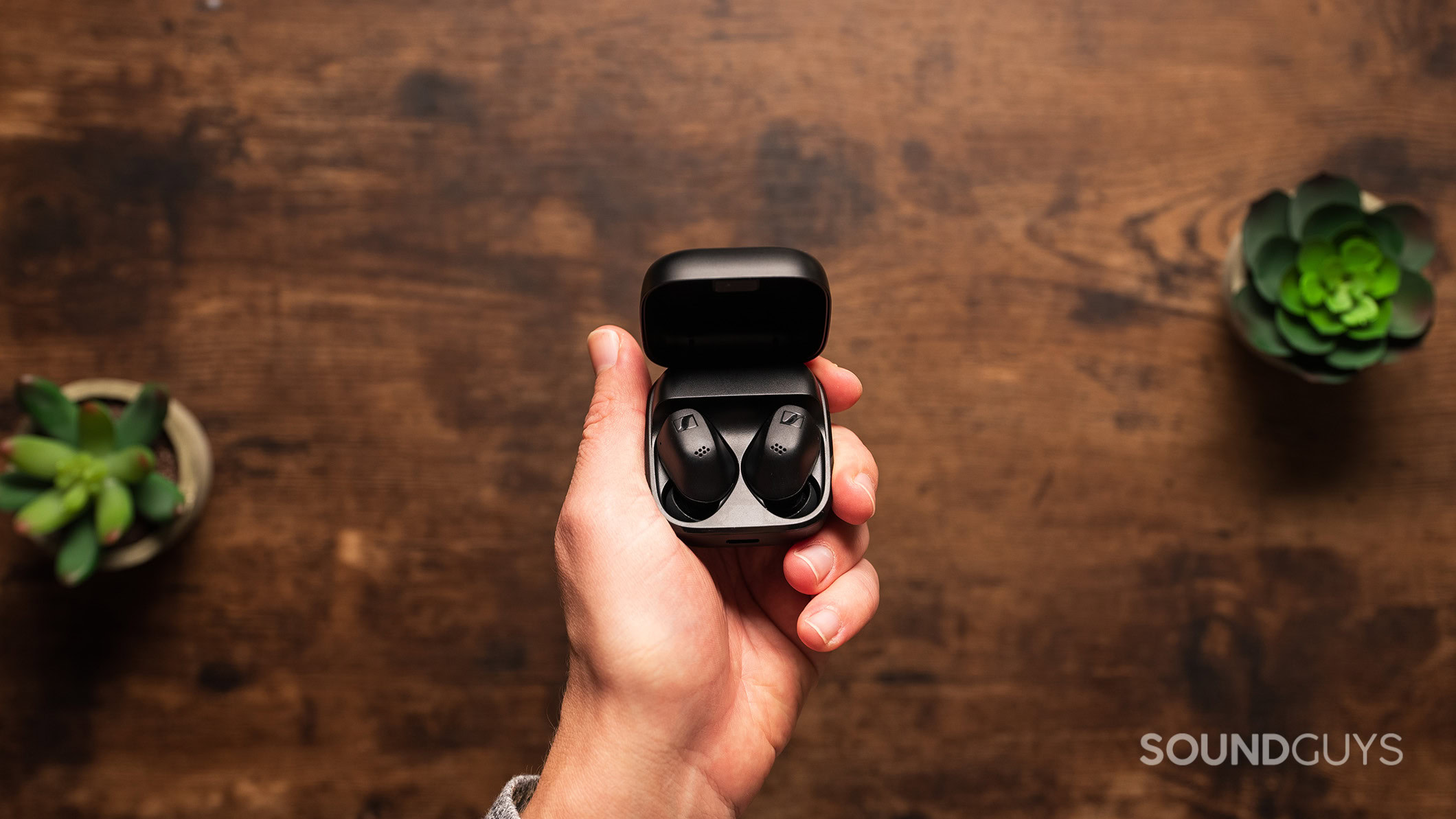 Sennheiser ACCENTUM earbuds get a $120 Amazon price drop