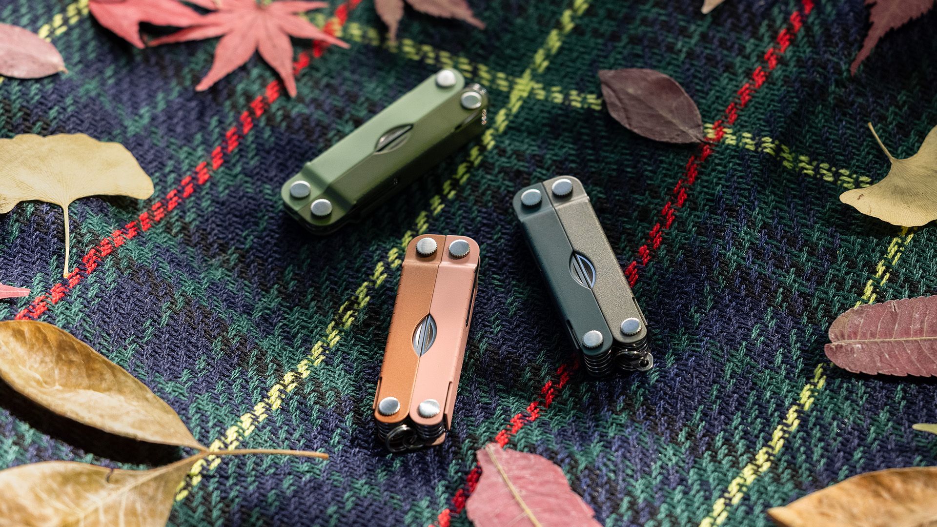 Even after 30 years, Leatherman refuses to change its smallest multitool… apart from the colours, which just got a lot more autumnal