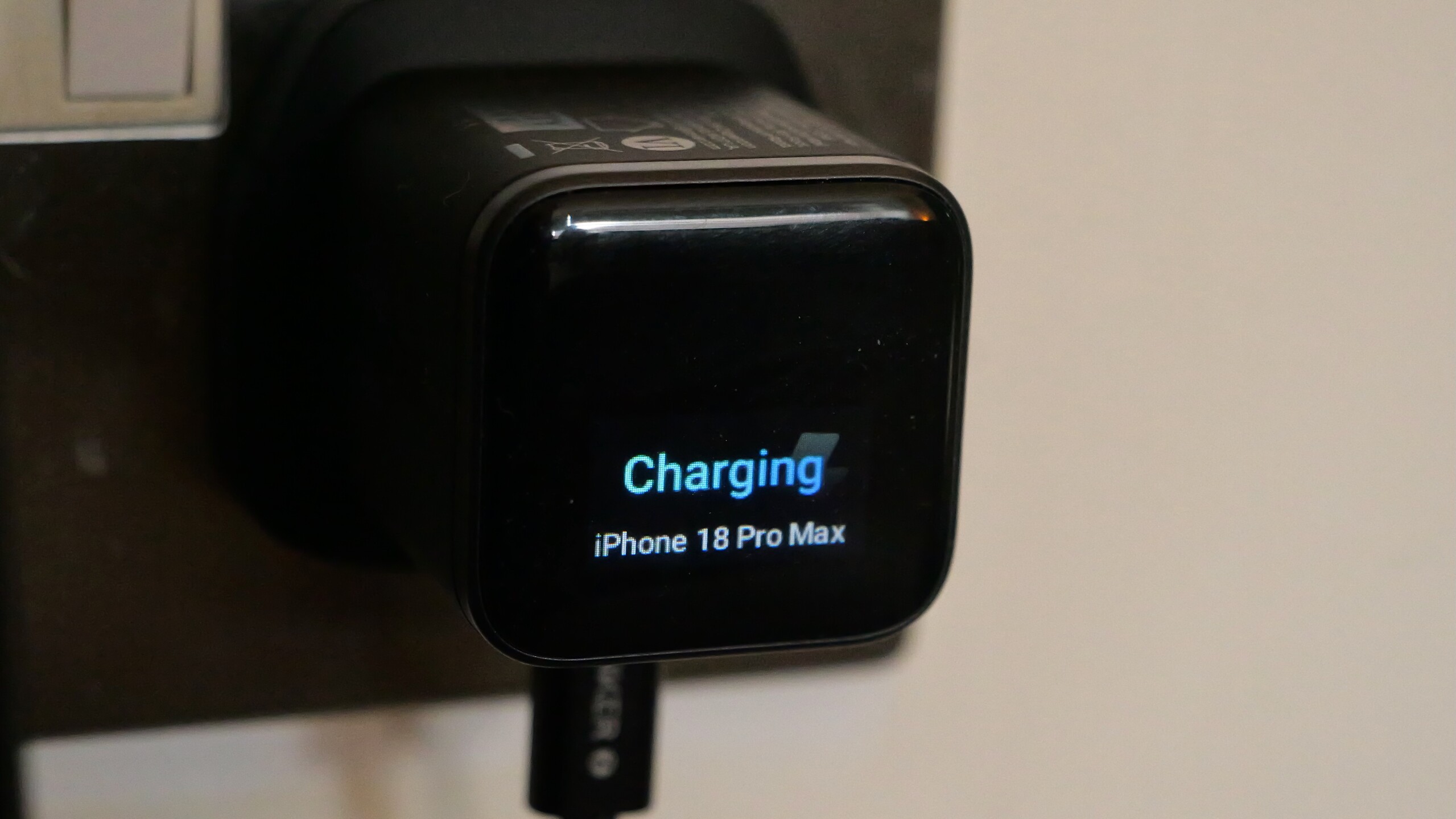 Anker Nano 45W Smart Display Charger (A121D) Review