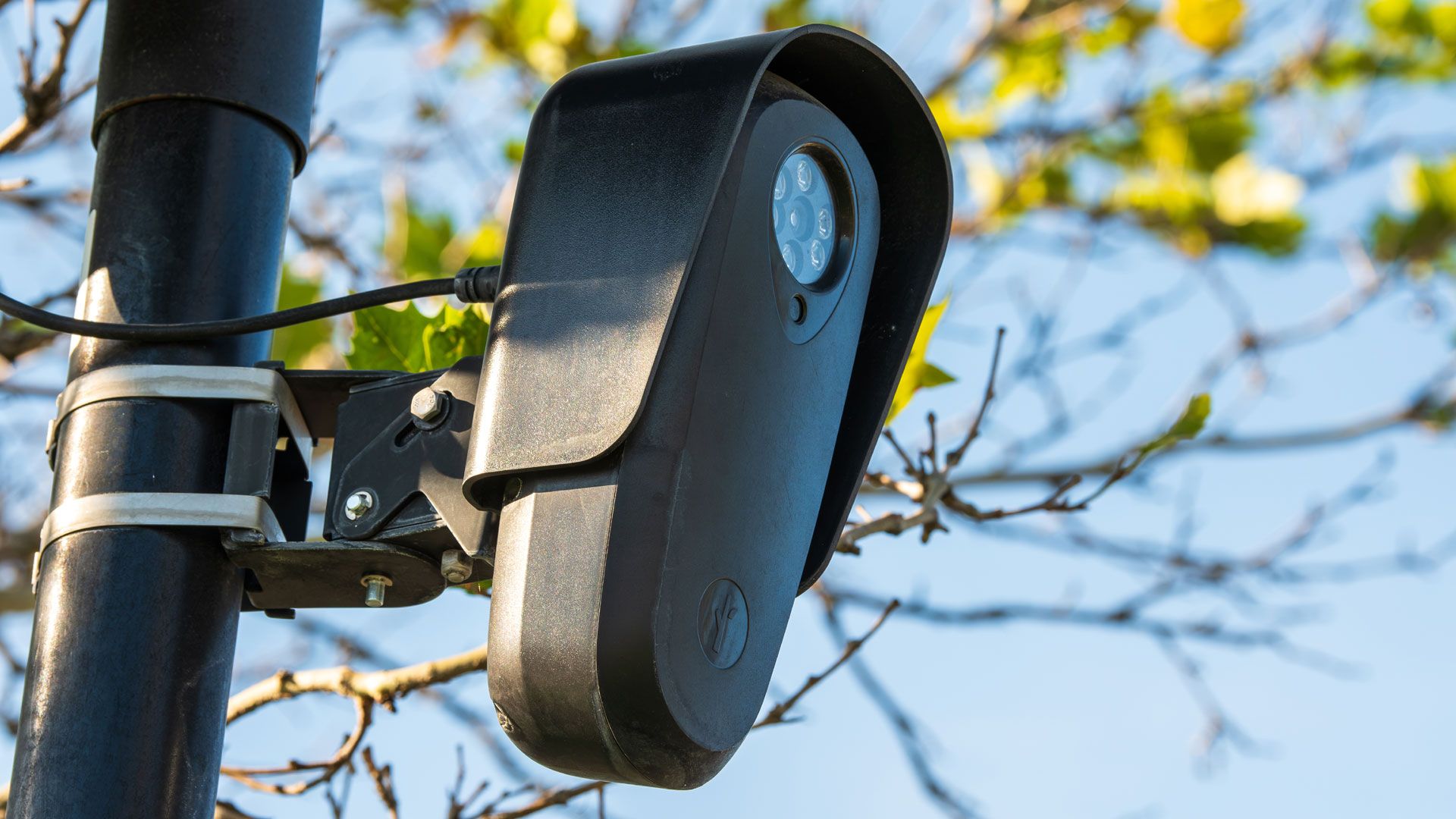 Canadian YouTuber builds ‘Flock-like’ camera to exclusively track police vehicles — officers visit his home to express privacy concerns