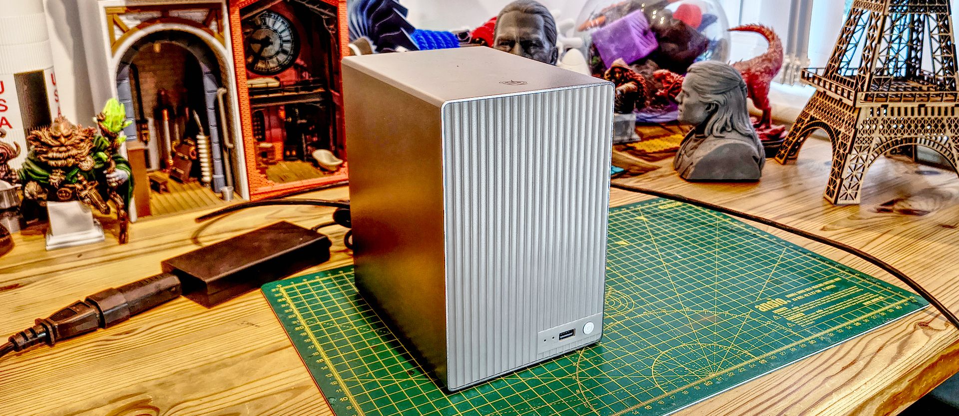 Beelink ME Pro Creator Edition NAS review: A high-performance 4-bay system