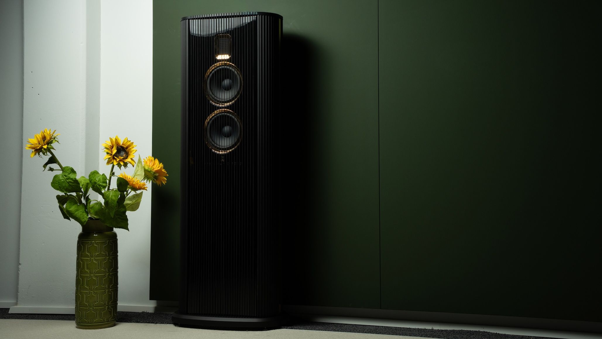 Steinway’s new entry-level floorstander promises room-filling sound from a slender cabinet
