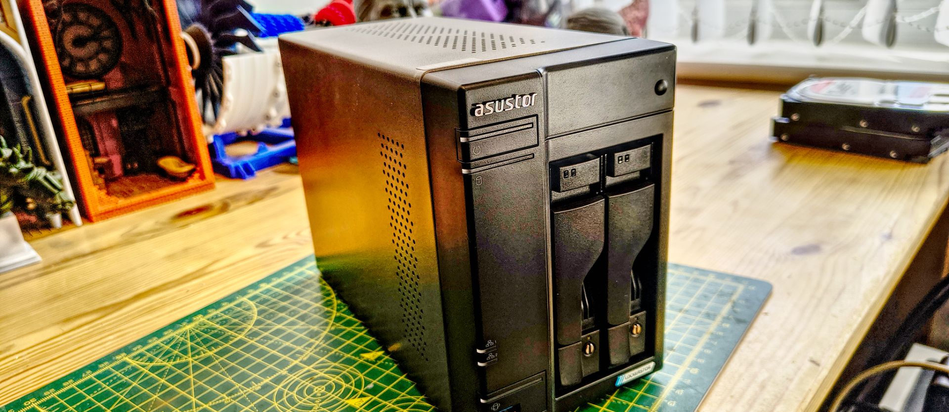 Asustor’s AS6702T v2 NAS has faster networking but rivals have moved on
