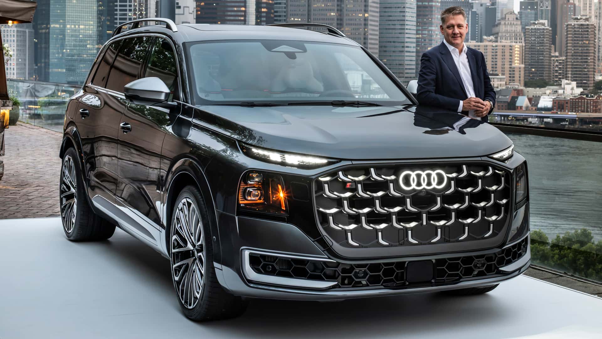 Audi CEO’s Trump Rally Appearance Leaves Volkswagen Union Boss ‘Ashamed’ (Update)