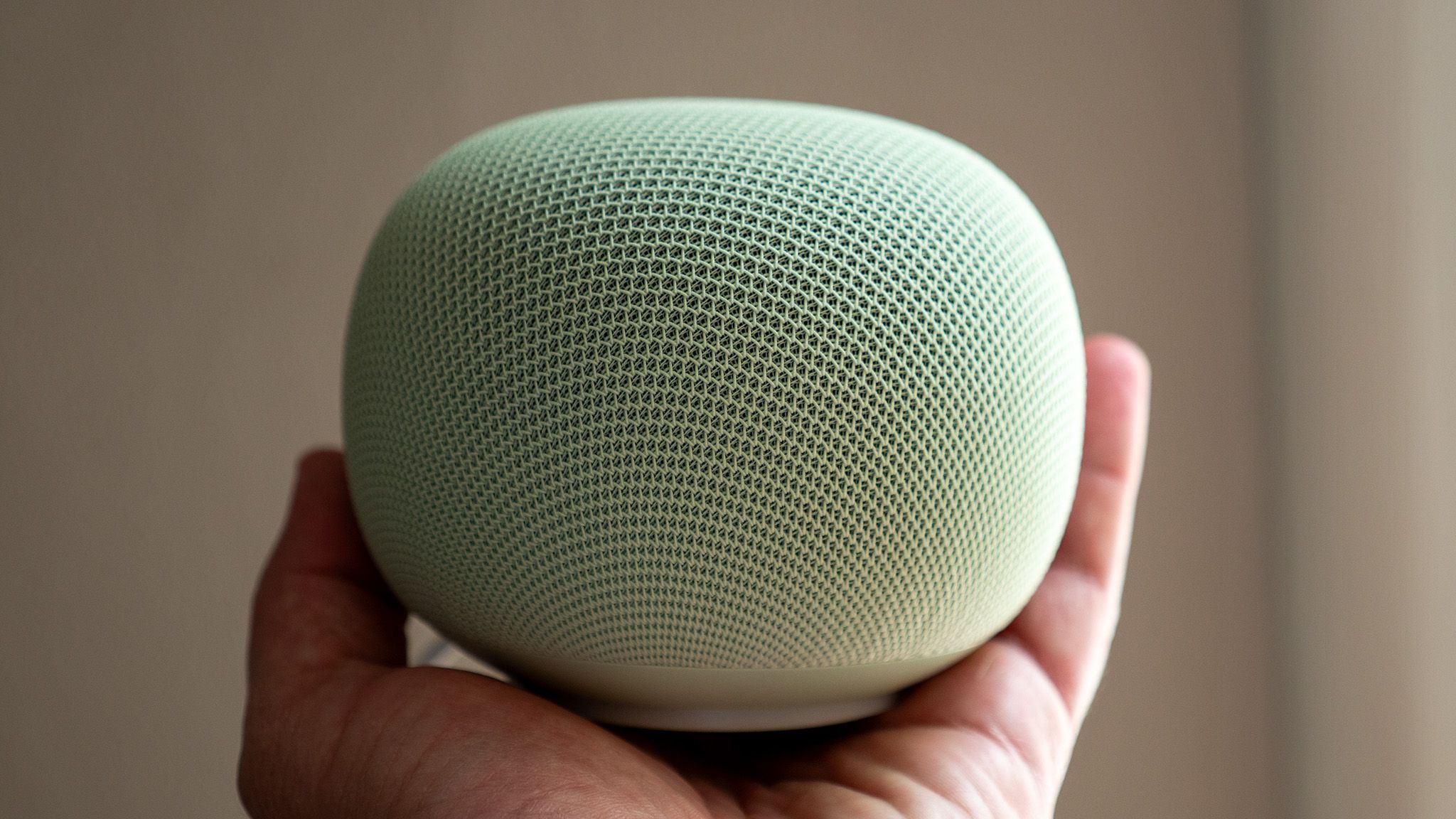 Hungry, hungry speaker: Google Home Speaker consumes data in droves