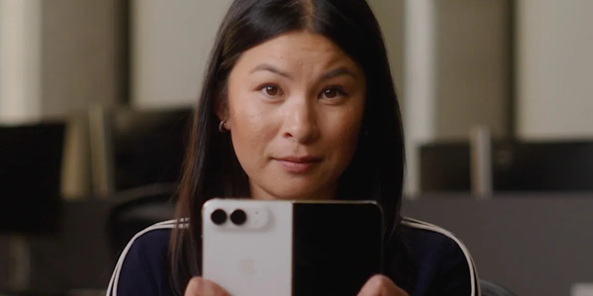 iPhone Duo Review: Too Much iPhone, Too Little iPad