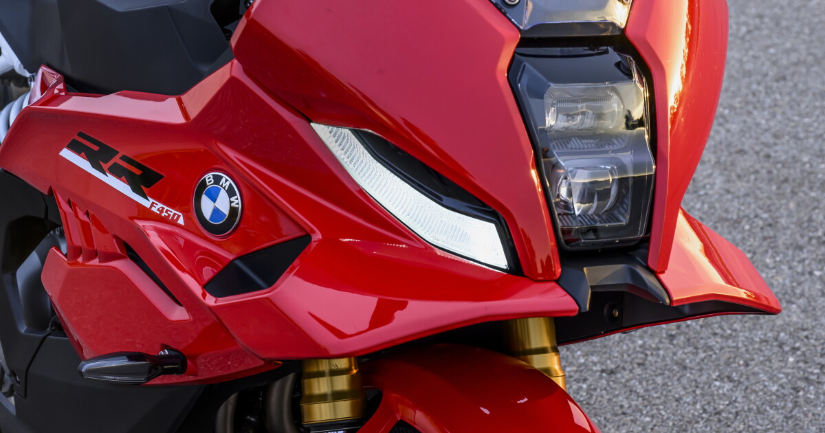 BMW’s smallest sports bike breaks cover