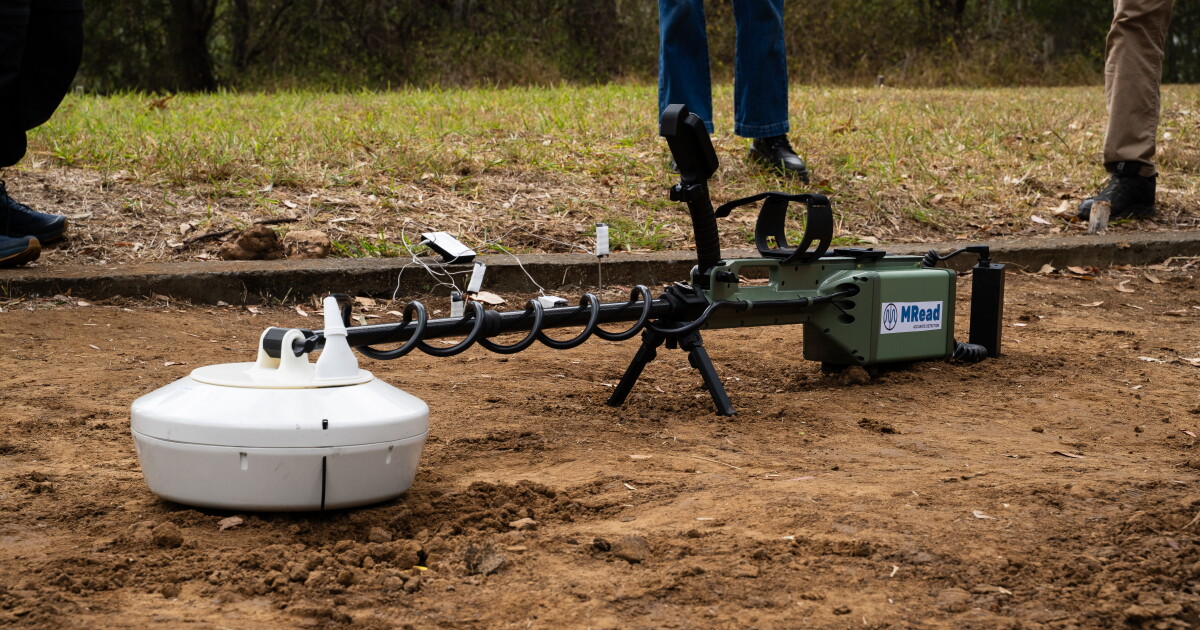 MineReader detector sniffs out explosives without the middleman