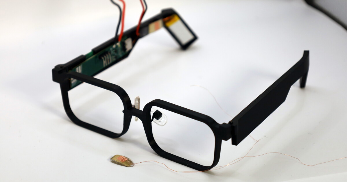Battery-free smart glasses monitor your health using blink energy
