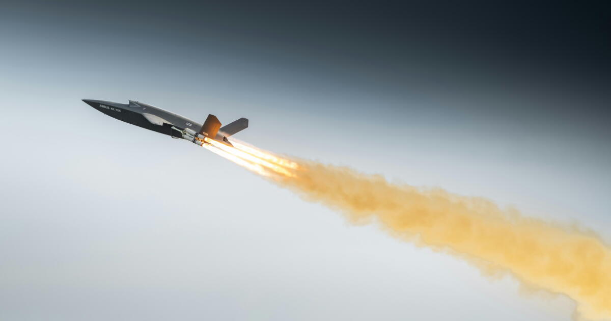 U740-Valkyrie Loyal Wingman rockets into maiden flight