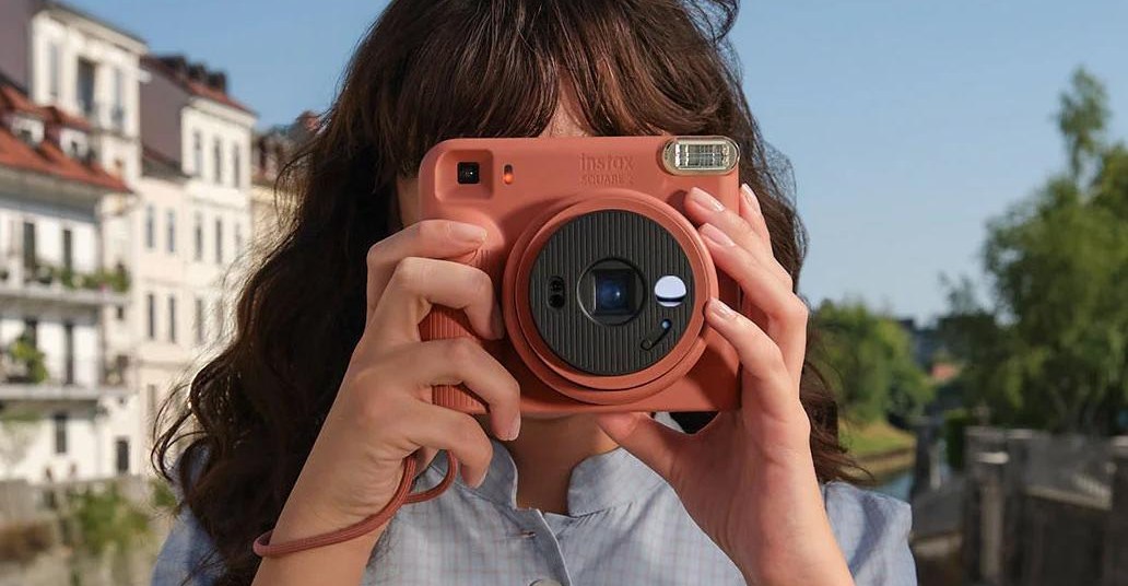 Fujifilm’s new square format instant camera adds analog color filters