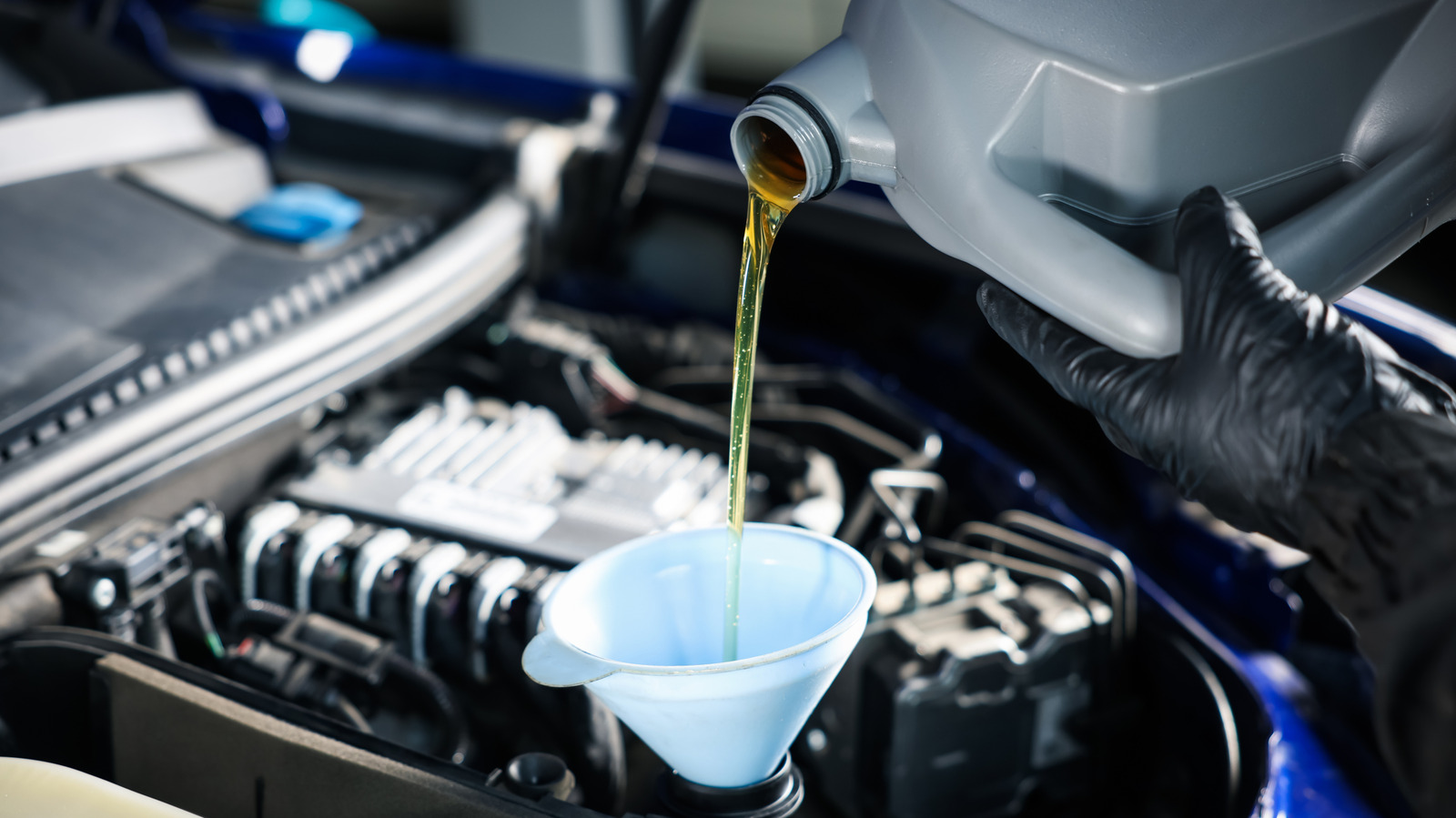 What’s The Thickest Grade Motor Oil And Which Engines Can Use It? – SlashGear