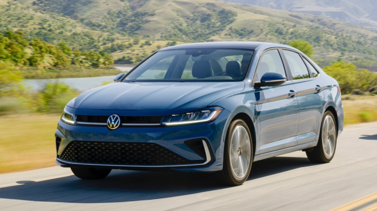 4 Compact Cars With Higher Ratings Than The Volkswagen Jetta – SlashGear
