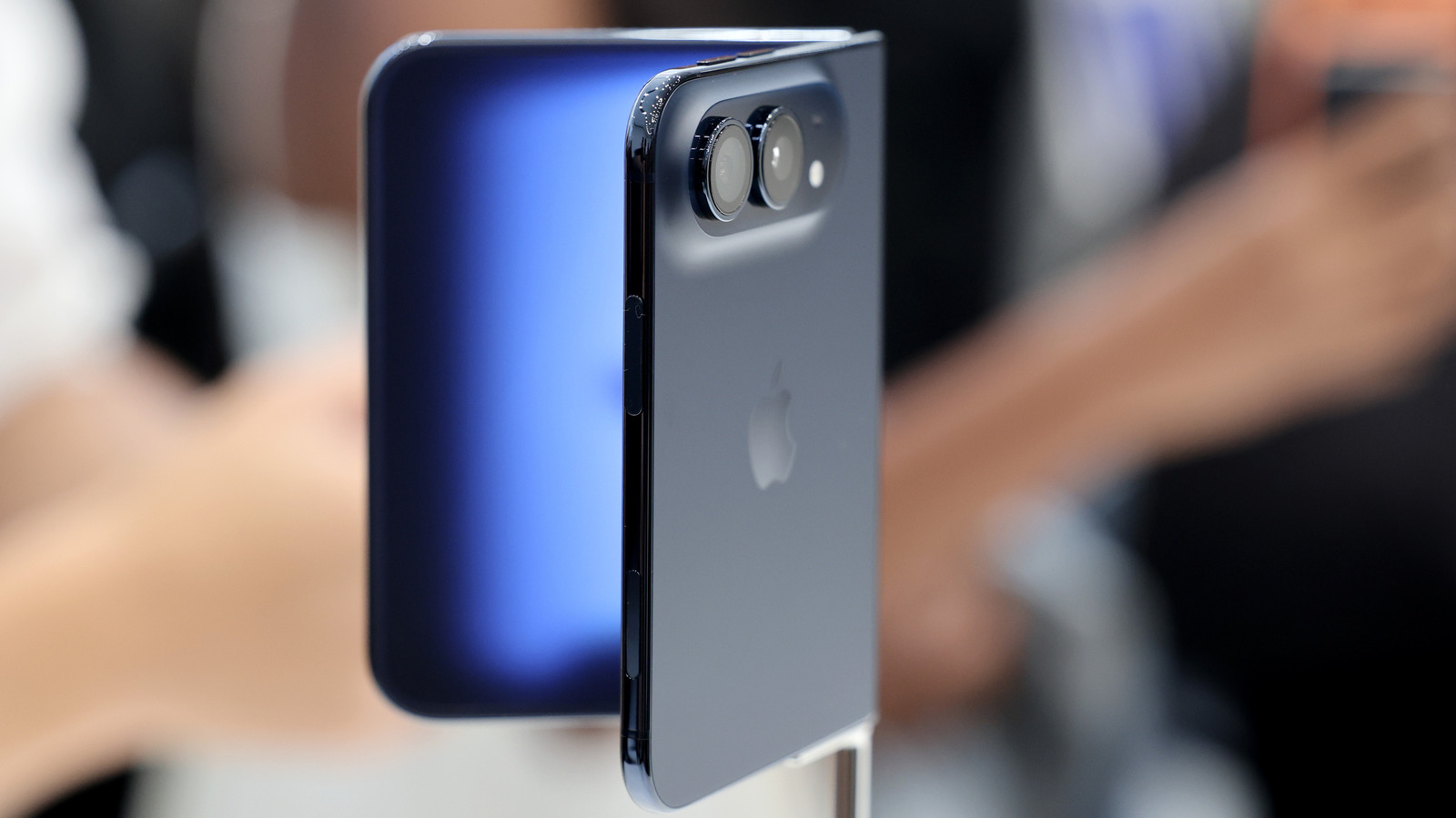 10 Features The iPhone Duo Is Missing You Should Know About Before You Buy – SlashGear