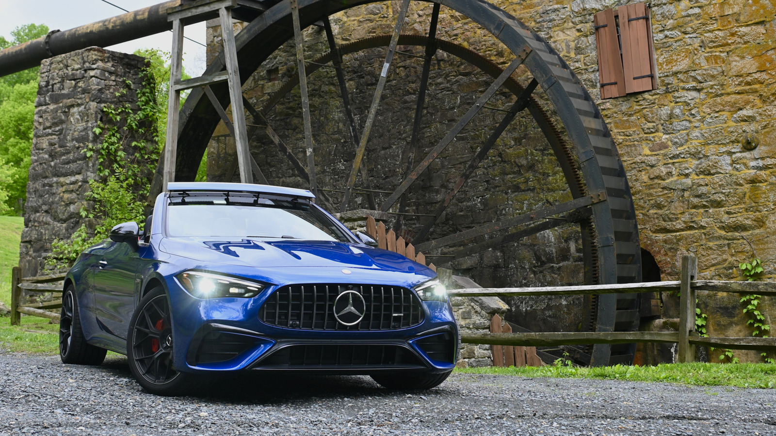 Mercedes-AMG’s CLE 53 Cabriolet Loses The Roof And What’s Left Is Even Better – SlashGear
