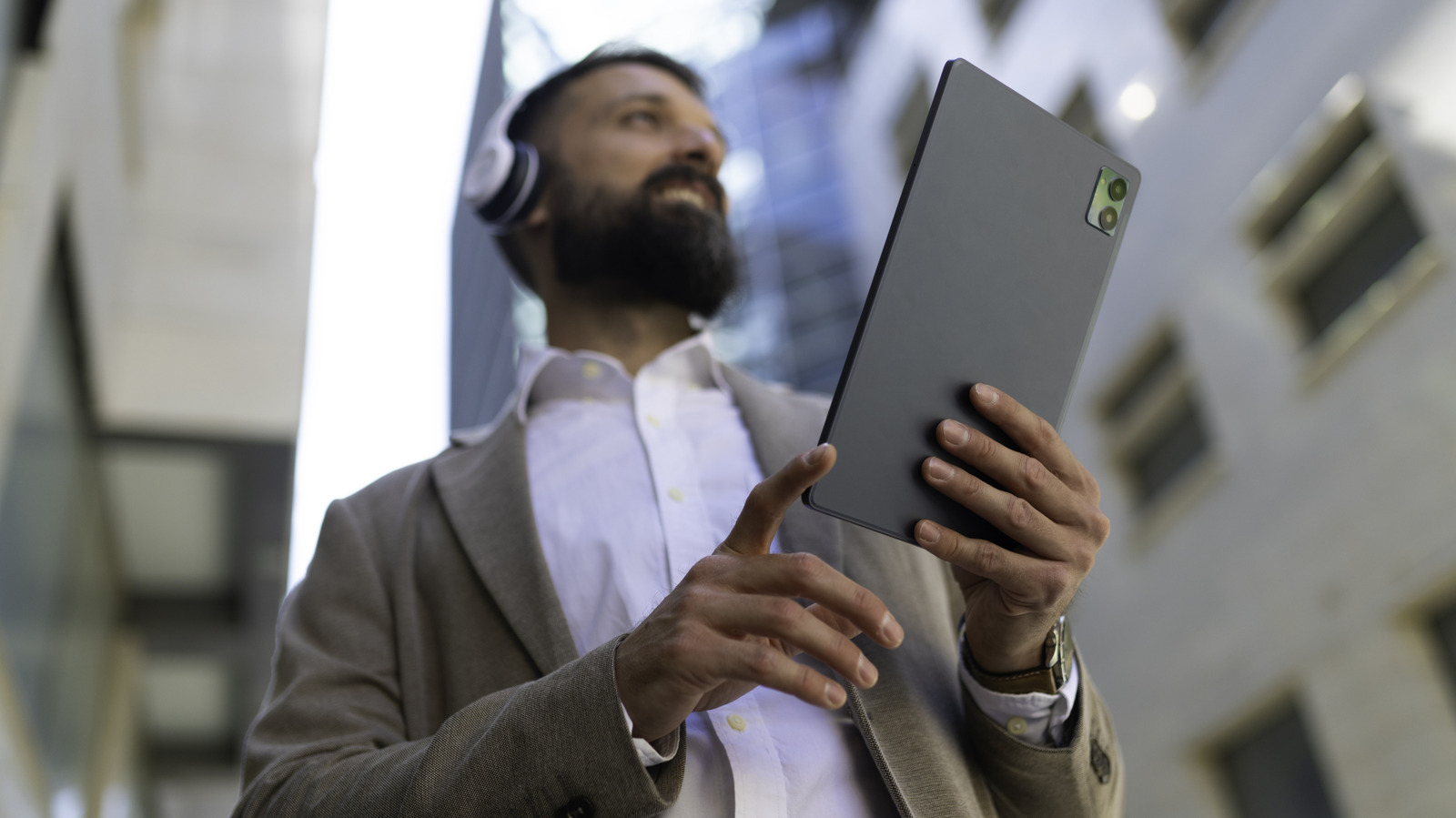 9 Of The Best On-Ear Headphones You Can Buy In 2026 – SlashGear