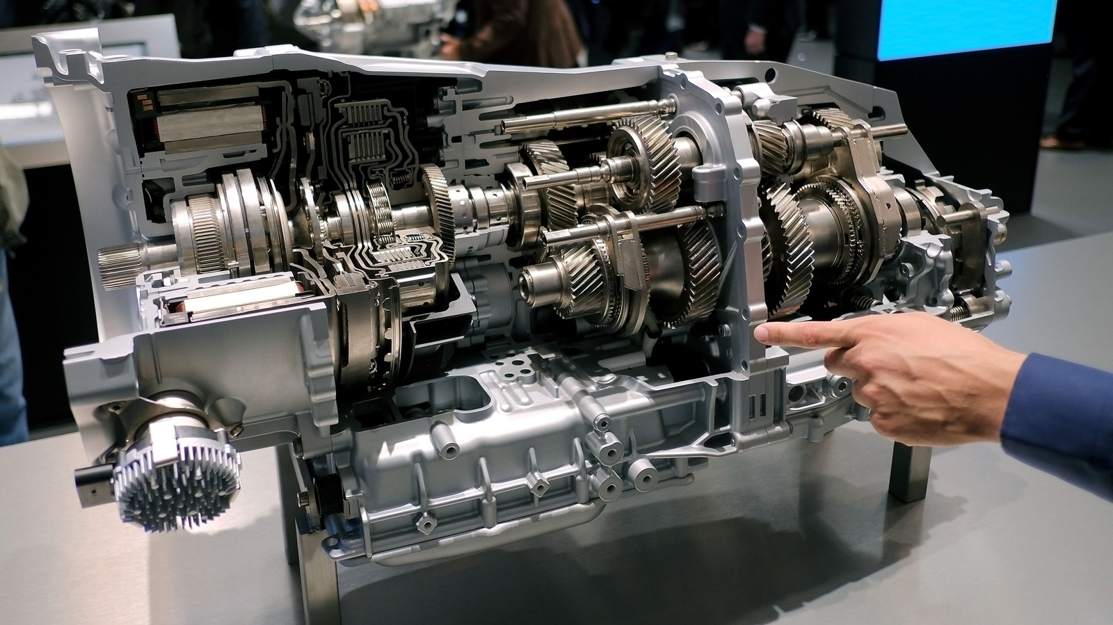 Why Do So Many Cars Have 8-Speed Automatic Transmissions Now? – SlashGear