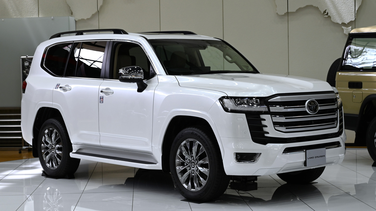 Is The Toyota Land Cruiser Body-On-Frame Or Unibody? (And Does It Really Matter?) – SlashGear