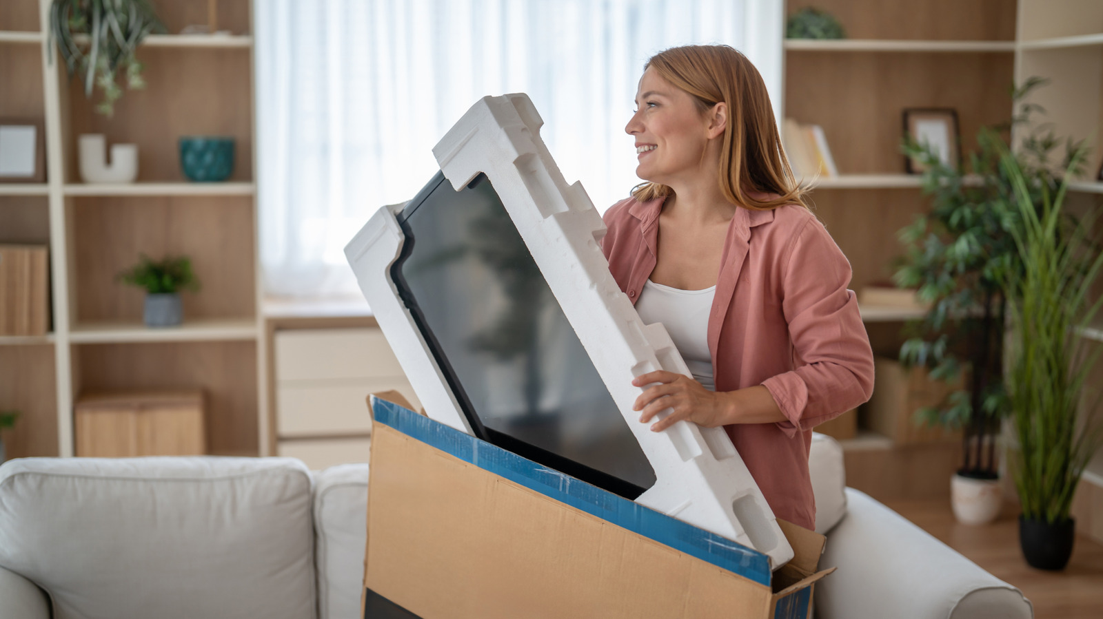 Should You Keep The Box Your TV Came In? – SlashGear