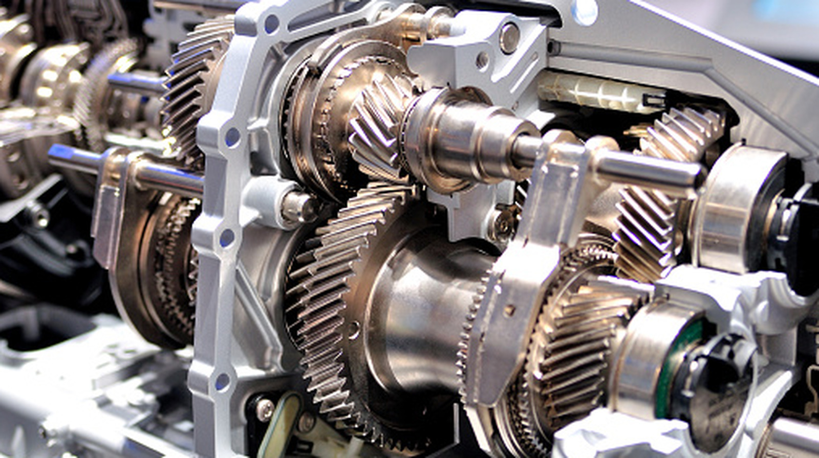 Dexron Vs. Mercon: What’s The Difference Between These Transmission Fluids? – SlashGear
