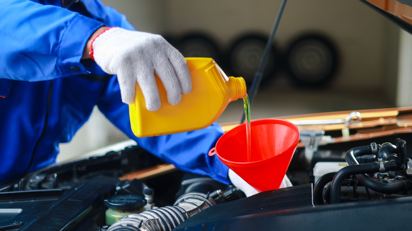 What Does ‘SP’ Stand For In Motor Oil? – SlashGear