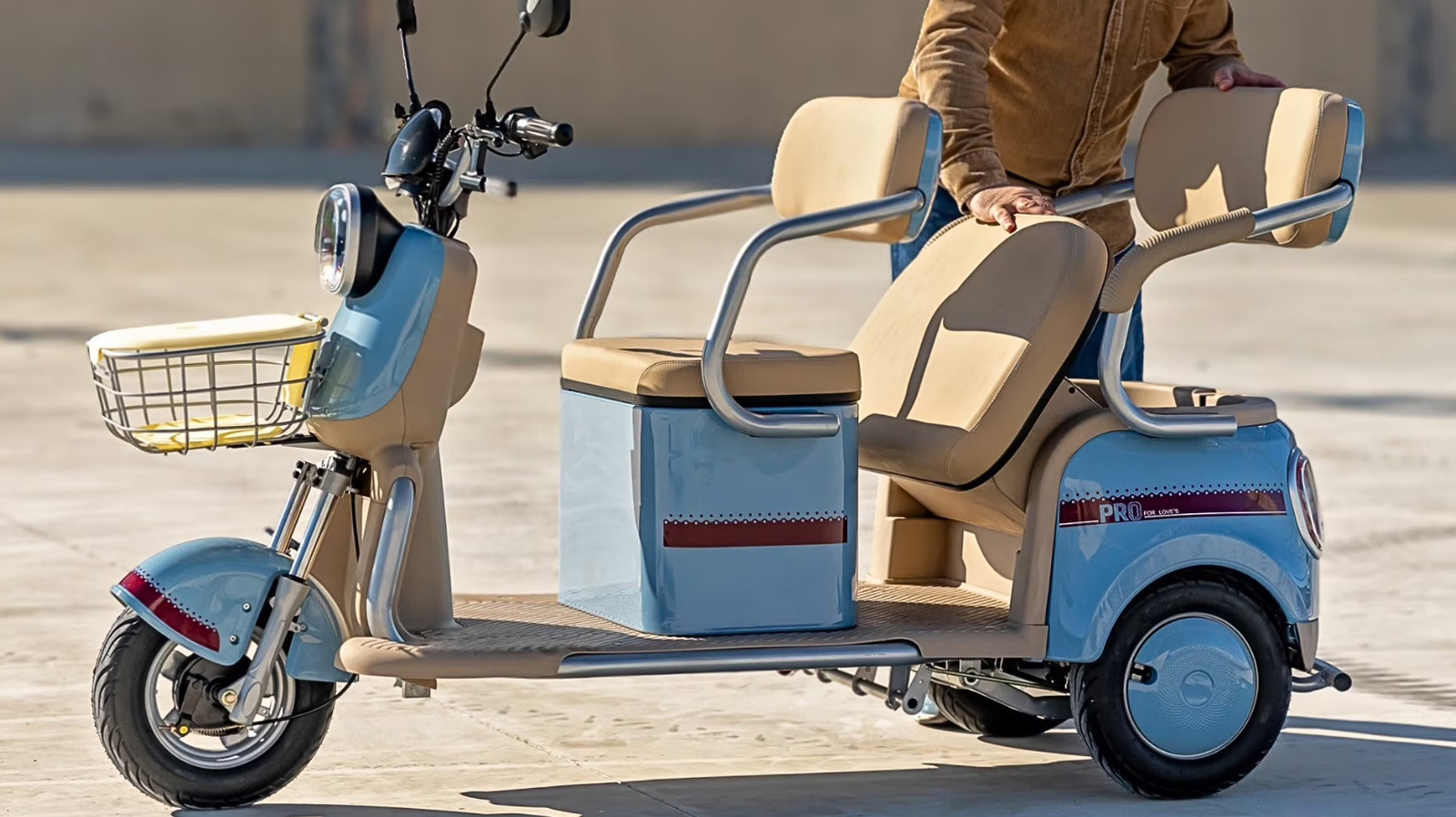 Walmart’s Selling A Retro-Style Massimo 2-Seater E-Trike – Here’s What It Costs – SlashGear