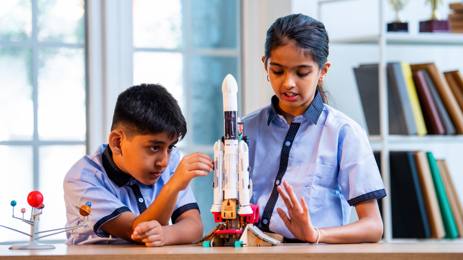 5 Model Rocket Kits You Can Get On Amazon For Under $40 – SlashGear
