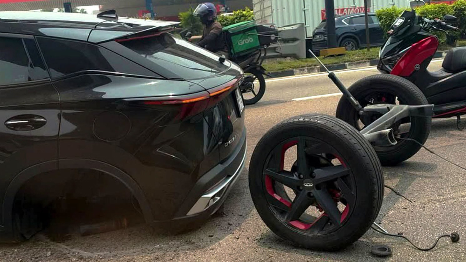 Malaysia Banned The Sale Of One Of Its Most Popular Chinese Cars After The Wheels Fell Off – CarScoops