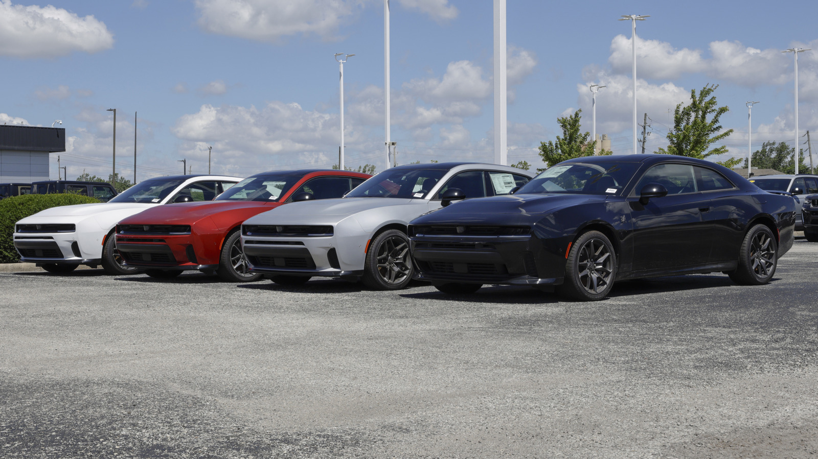 Dodge Is Bringing Back The Charger Hellcat With A V8 Next Year – CarScoops