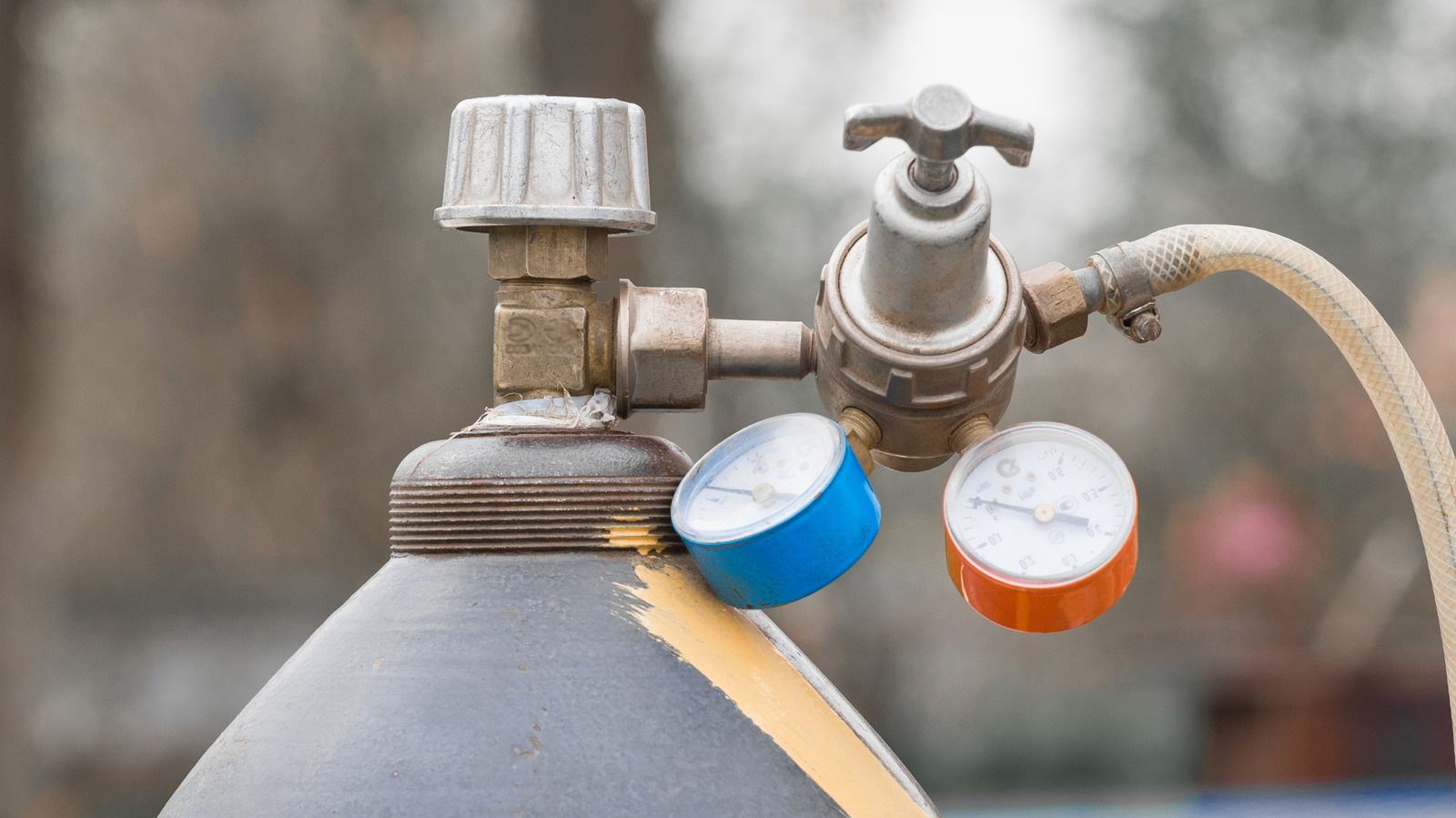 CO2 Vs Nitrogen Regulator: What’s The Difference? – SlashGear