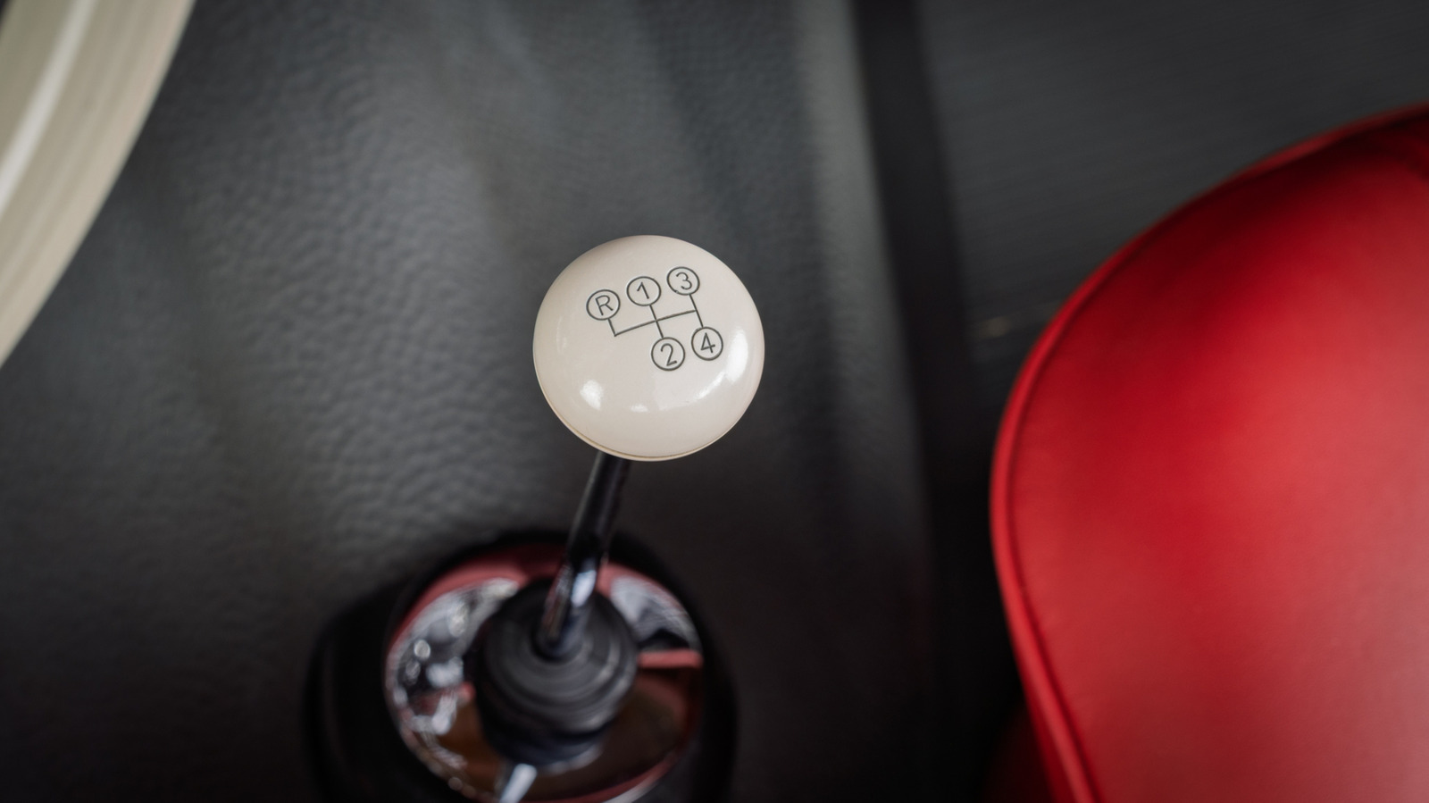 Who Makes The Super T10 Transmission & Which Cars Used It? – SlashGear