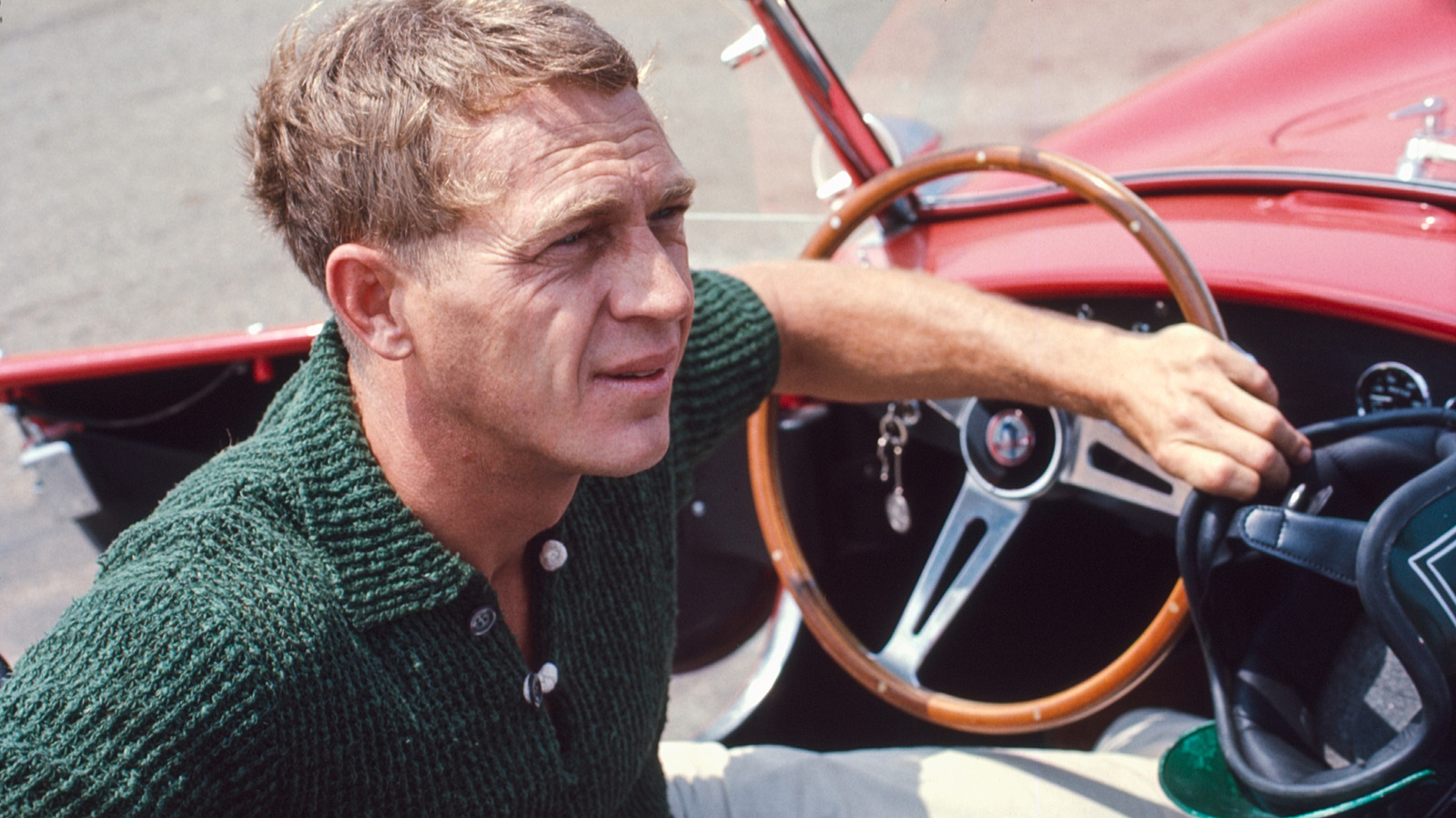 This Sleepy Airport Hangar Once Hid Steve McQueen’s Legendary Car Collection – SlashGear