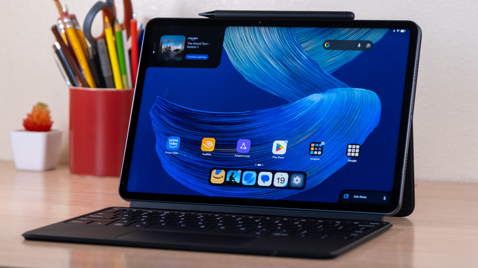 Alexa Tablet 12 Pro Review: Amazon Comes Out Swinging At The iPad – BGR
