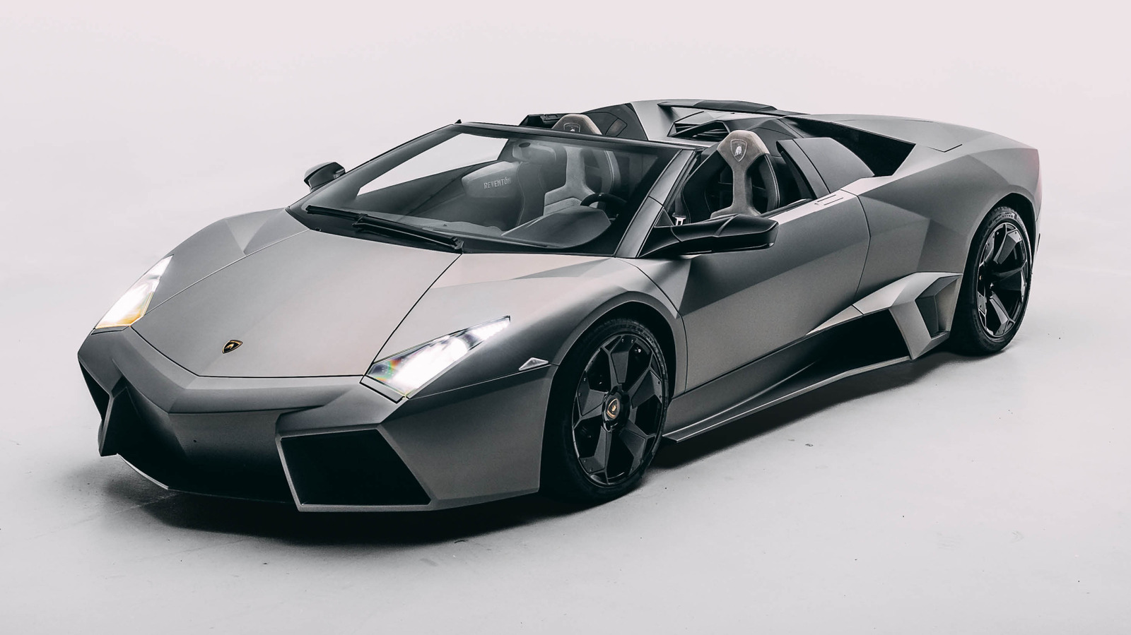 The Ultra-Rare Lamborghini Reventon Roadster Is A Jet Fighter On Wheels – CarScoops