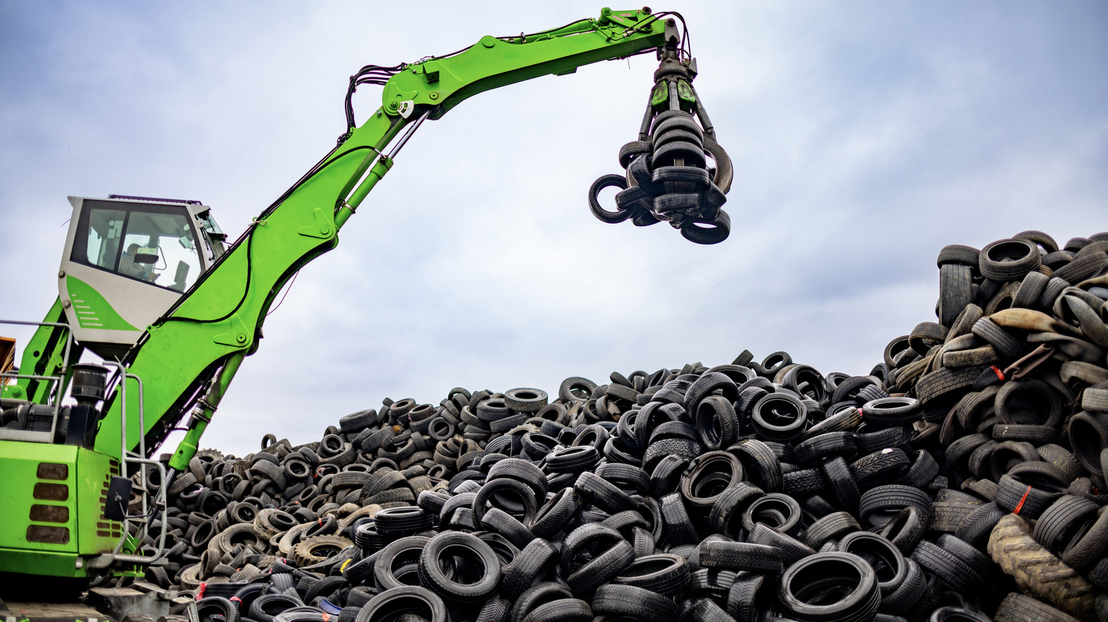 Nitrogen Isn’t Just For Filling Your Tires – It Also Helps Recycle Them – SlashGear