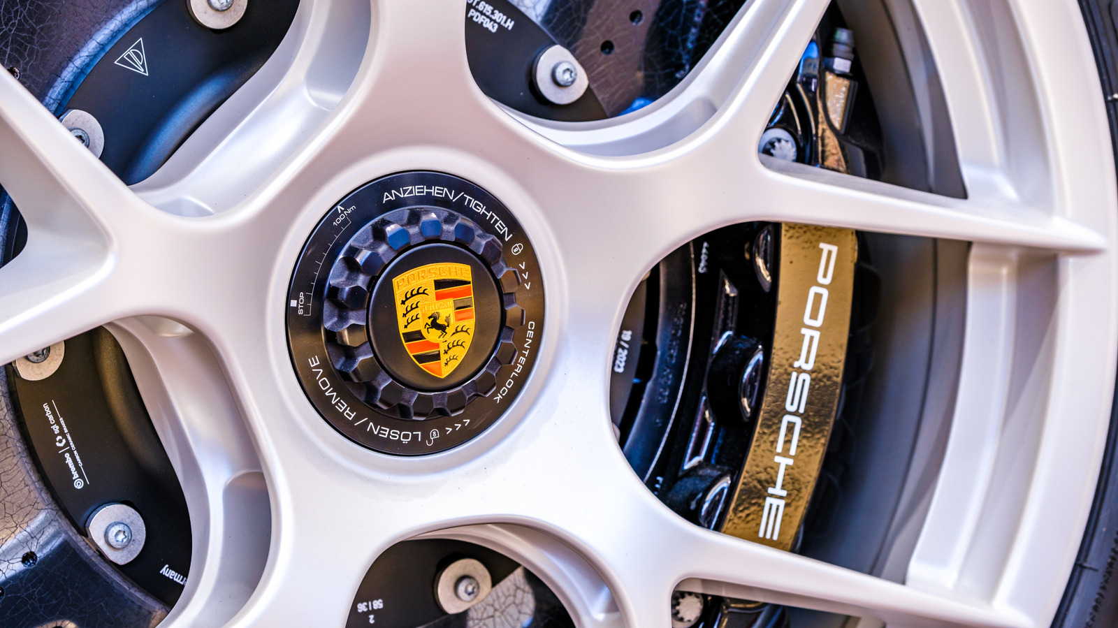 Is Porsche Really Working On An 18-Cylinder Engine? – SlashGear