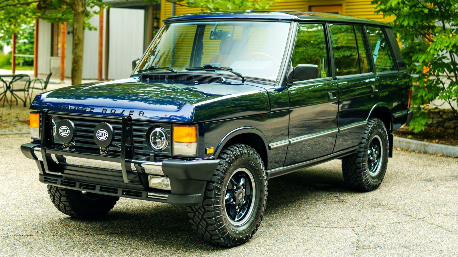 This Classic Range Rover Proves You Don’t Need A Modern One – CarScoops